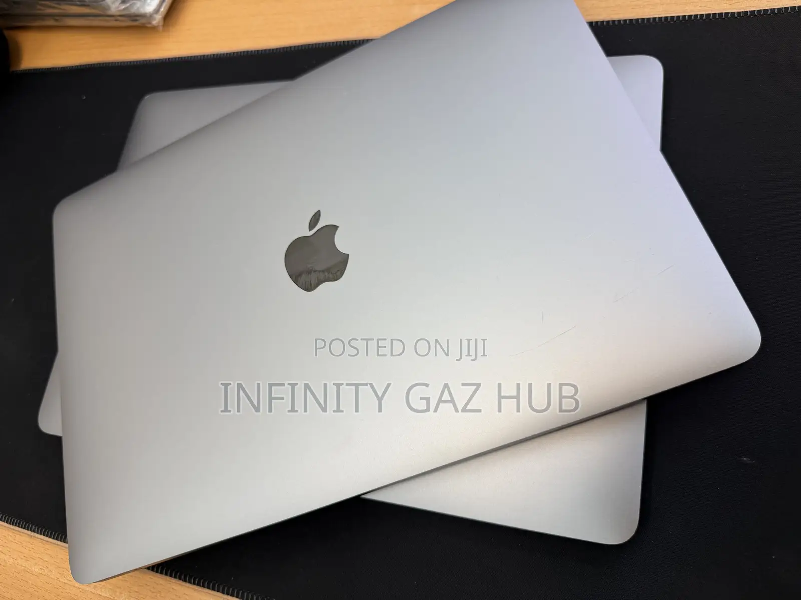Laptop Apple MacBook Pro 2021 M1 8GB Apple M1 SSHD (Hybrid) 256GB