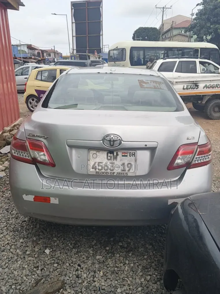 Toyota Camry 2009 Gray