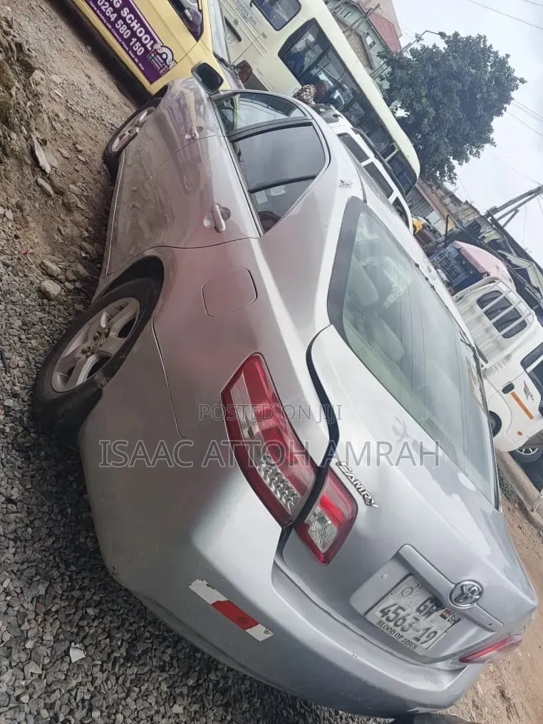 Toyota Camry 2009 Gray