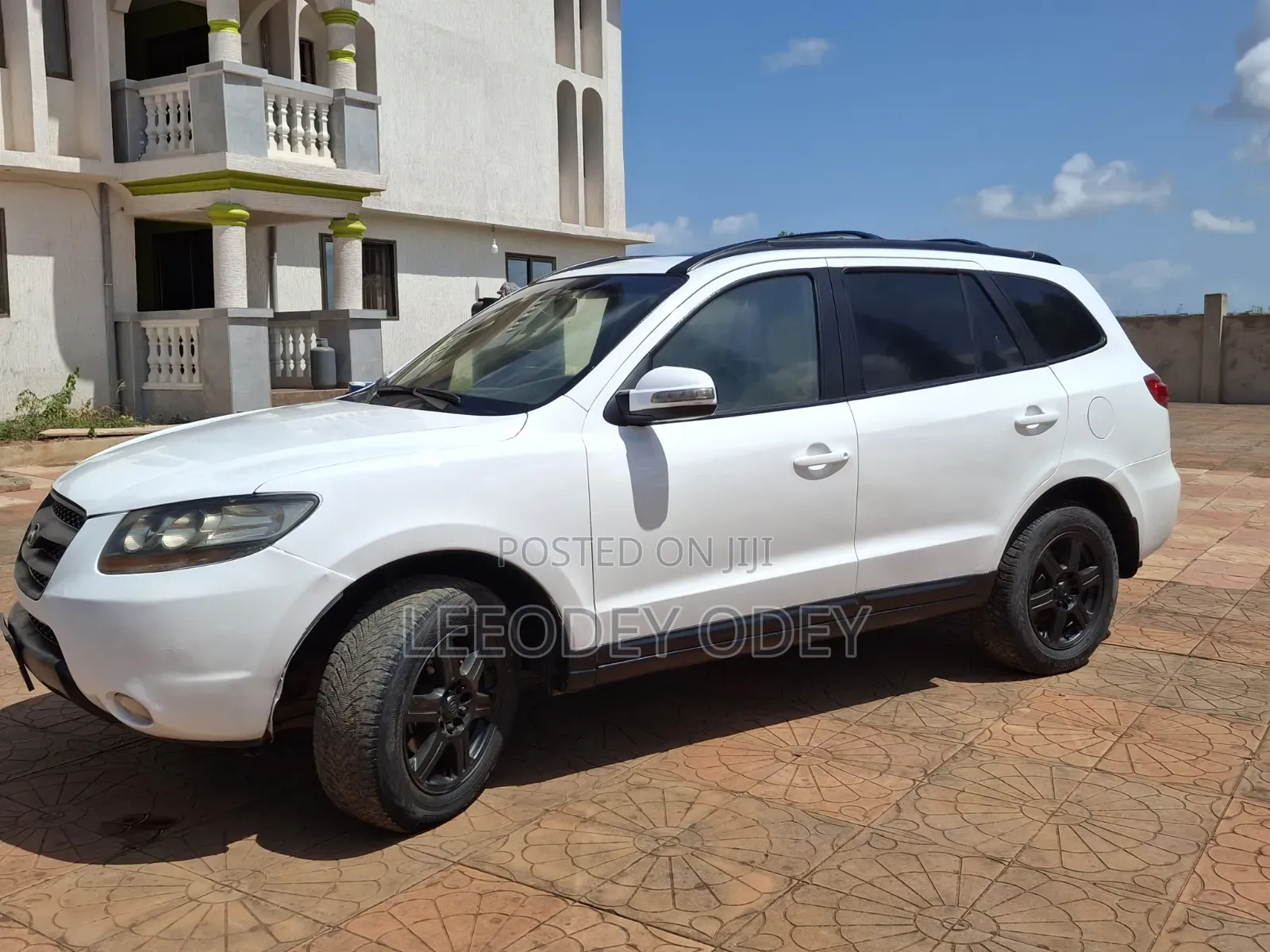 Hyundai Santa Fe 2010 White