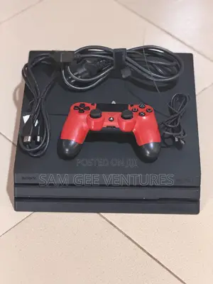Ps4 Pro Edition Empty With One Controller