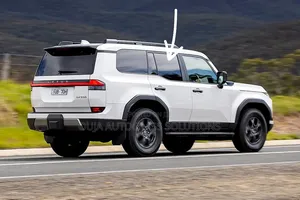 2024 Lexus Gx550 Rear Right Door Glass Available