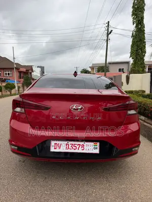 Hyundai Elantra 2019 Red