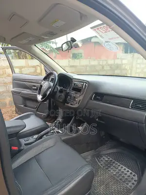 Mitsubishi Outlander 2016