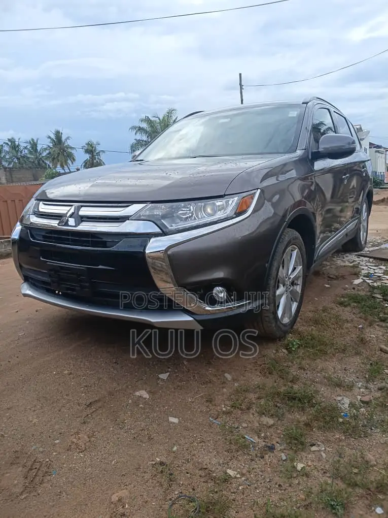 Mitsubishi Outlander 2016