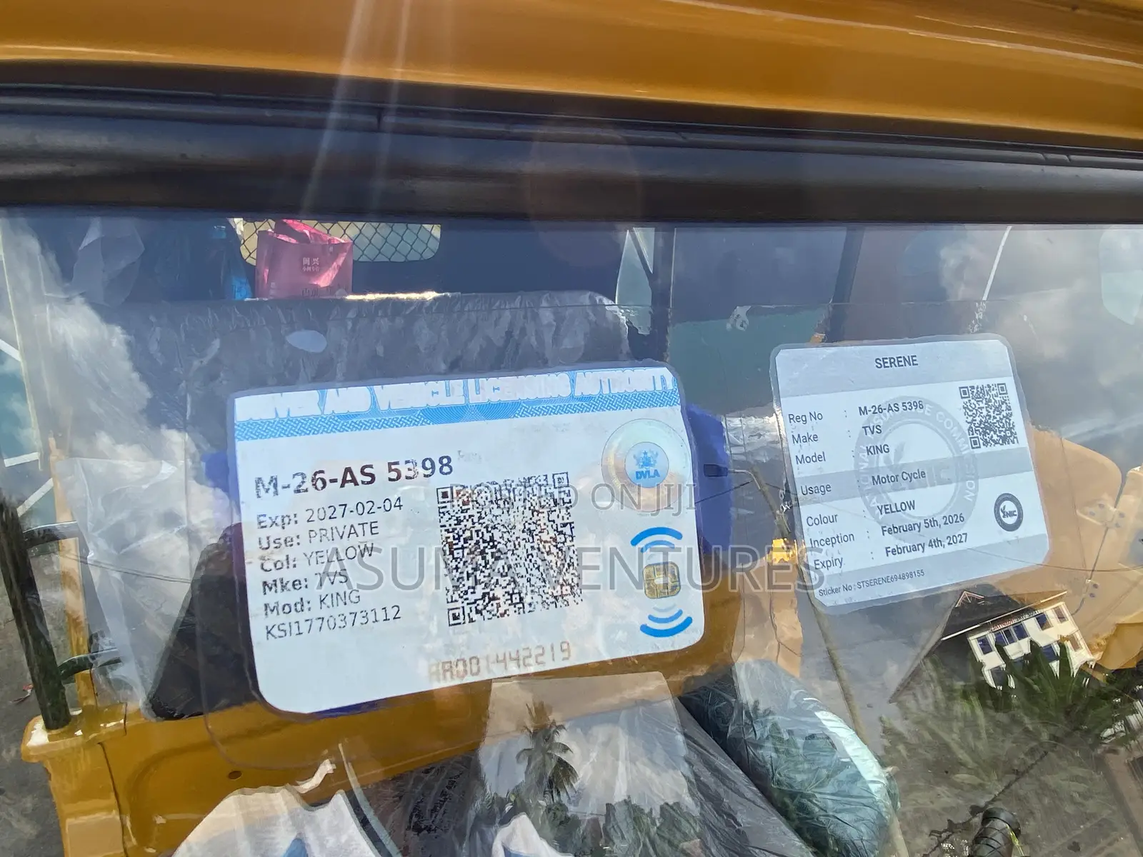 TVS HLX Plus ES 2025 Yellow