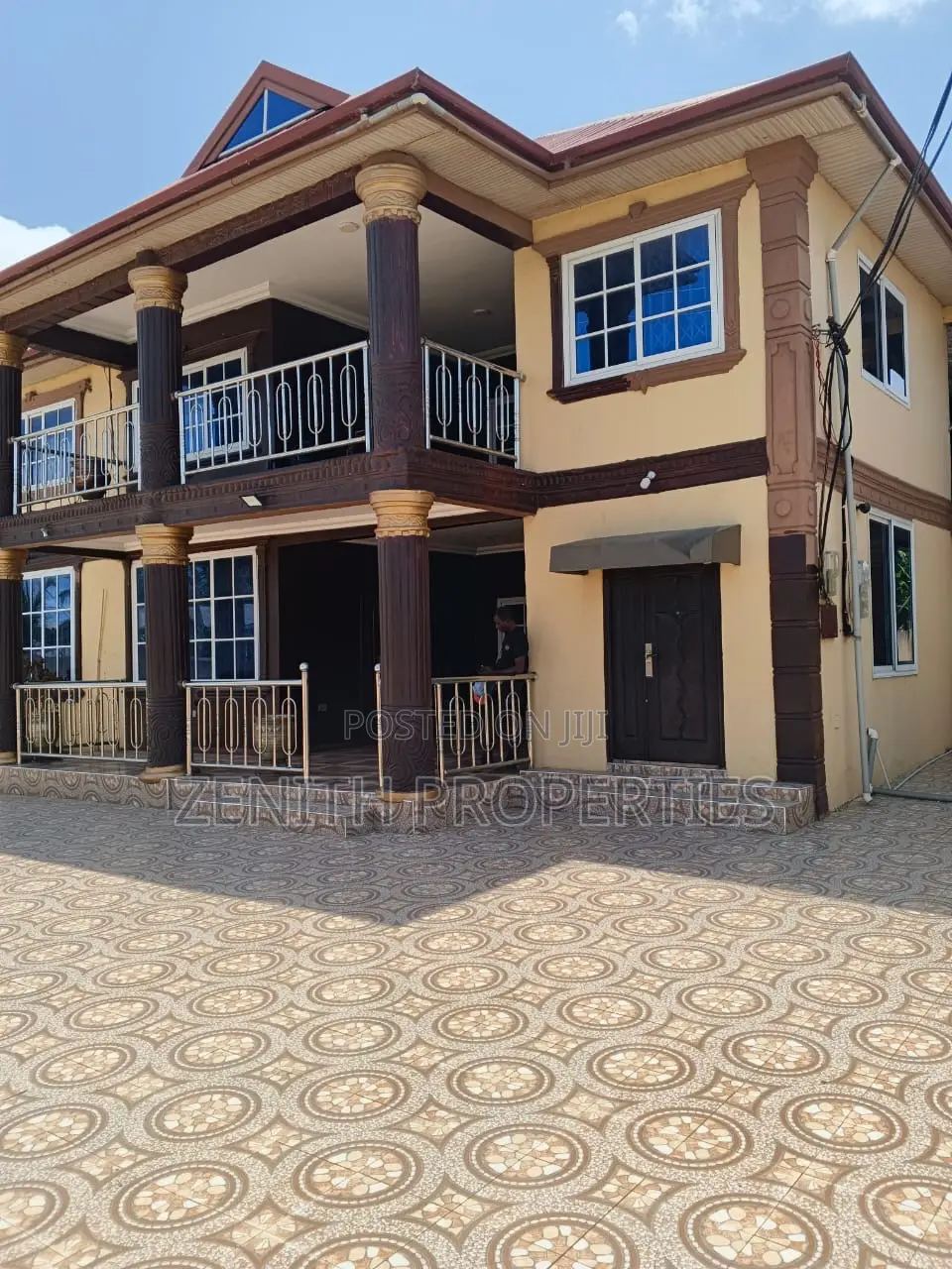 8bdrm House in Zenith Properties, West Hills Mall Area for rent