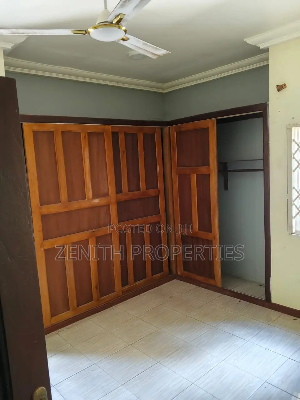 8bdrm House in Zenith Properties, West Hills Mall Area for rent