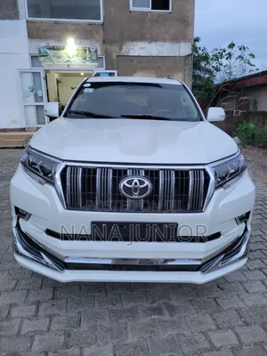 Toyota Land Cruiser Prado 2012 White