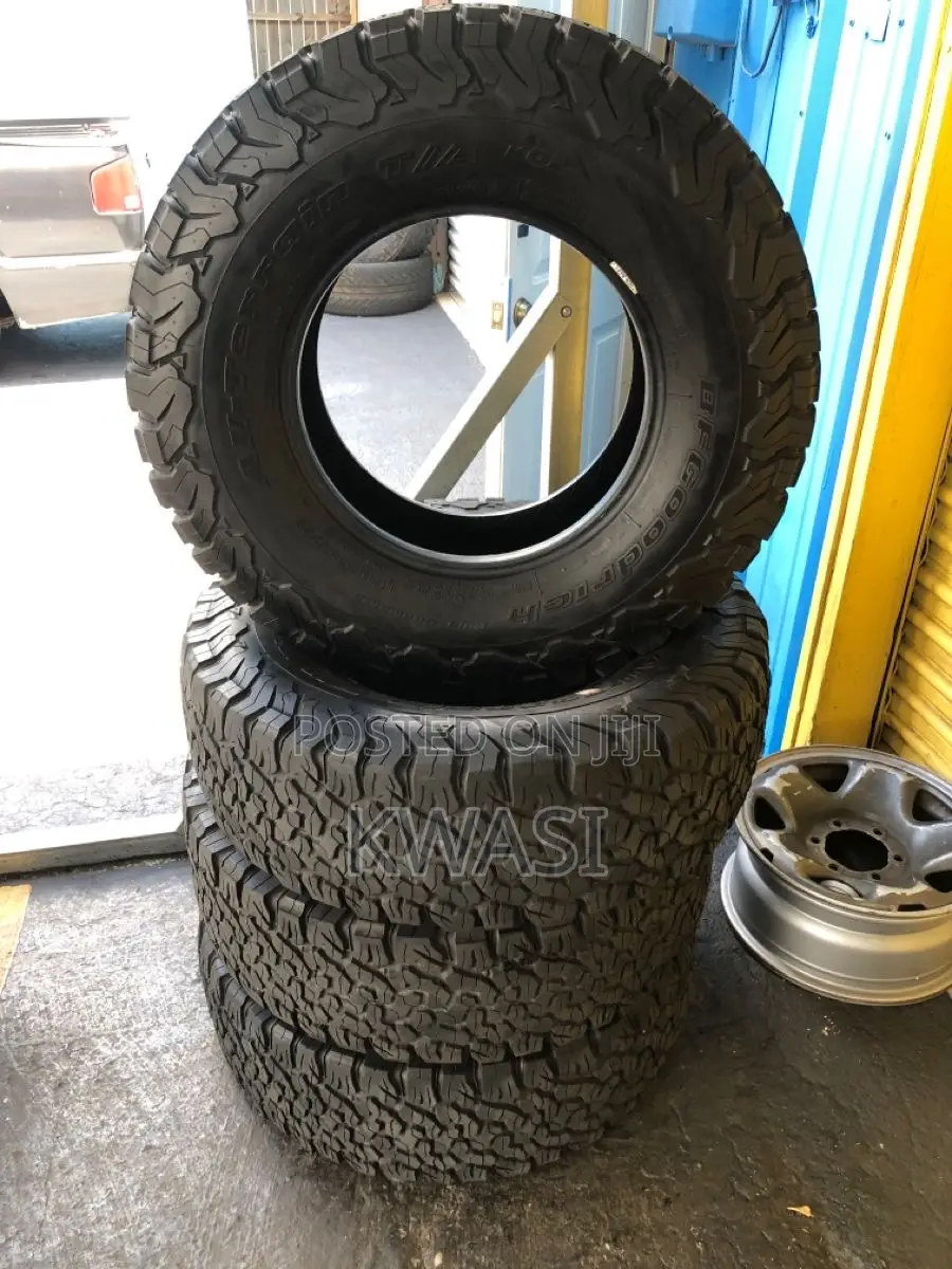 TRX TRD Tacoma Mud Tires Size (35.12.50r20)