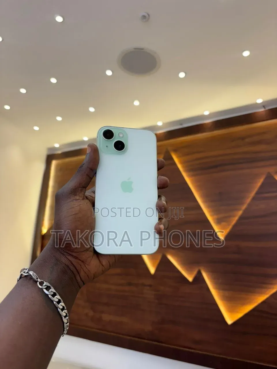 Apple iPhone 15 128 GB Green