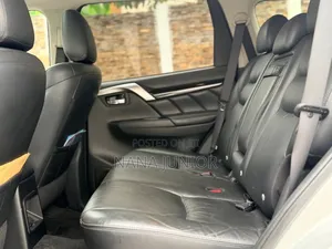 Mitsubishi Montero 2020 Silver