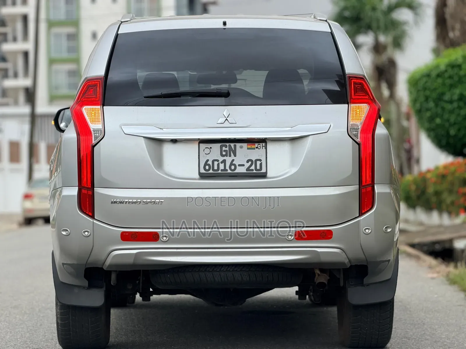 Mitsubishi Montero 2020 Silver
