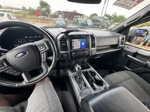 Ford F-150 XLT 4dr SuperCrew 4WD 5.5 ft. SB (3.5L 6cyl 6A) 2015 Black