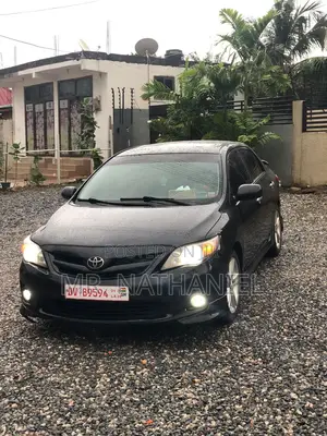 Toyota Corolla 2013 Black
