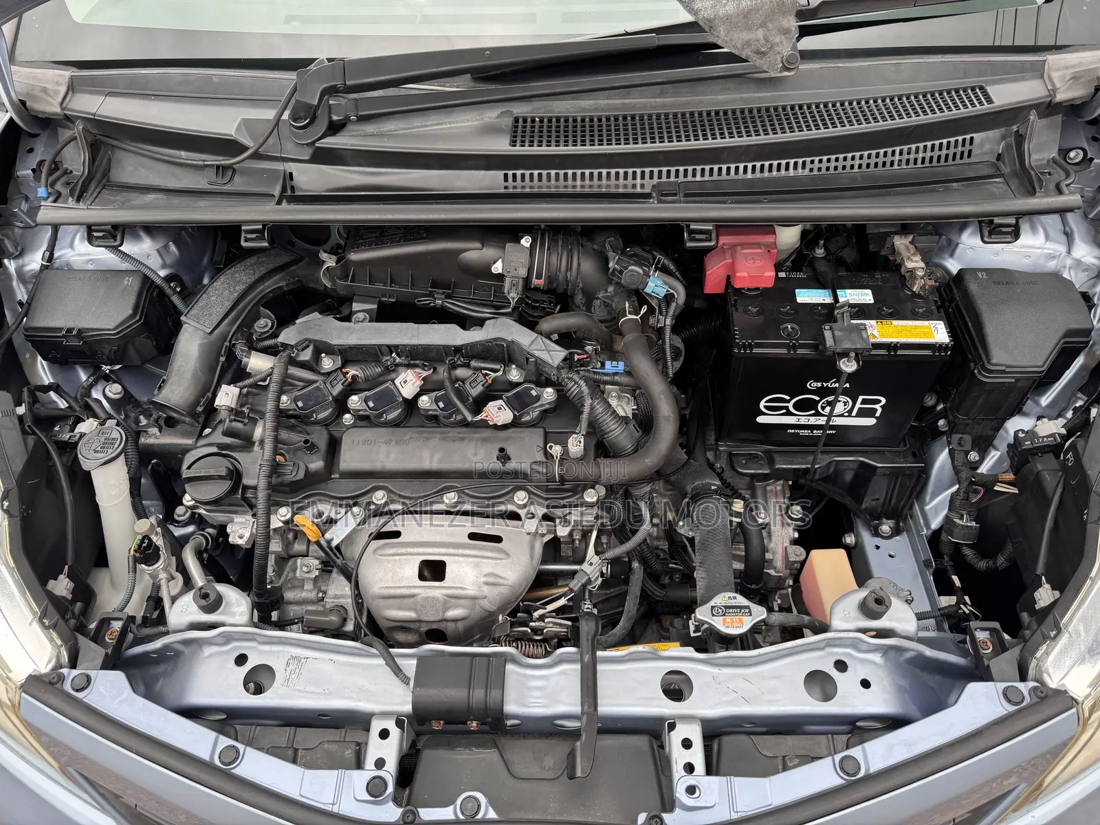 Toyota Vitz 1.3 FWD 5dr 2012 Blue