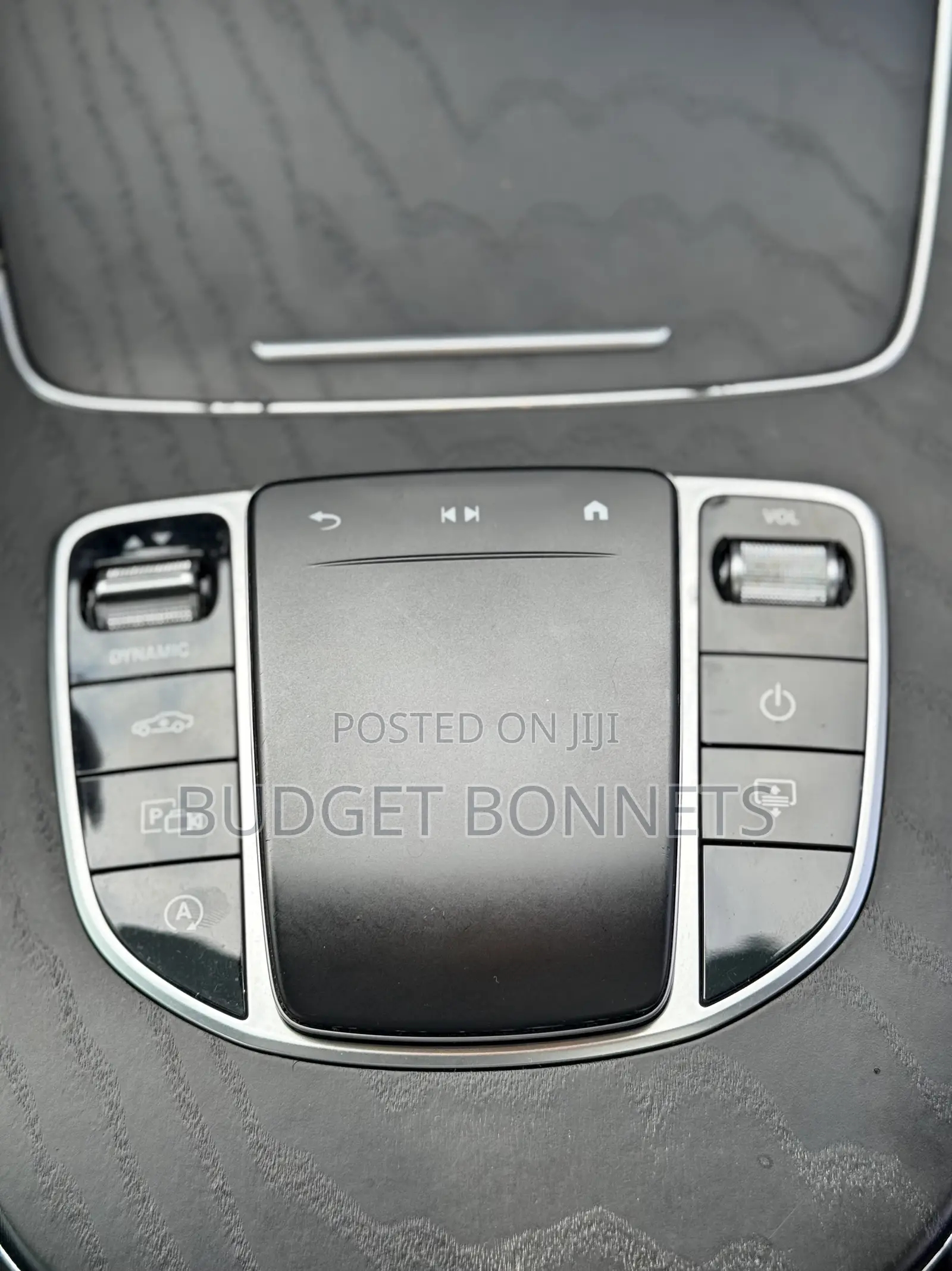 Mercedes-Benz E350 2023 Gold