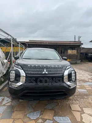 Mitsubishi Outlander 2024 Black