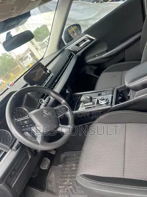 Mitsubishi Outlander 2024 Black