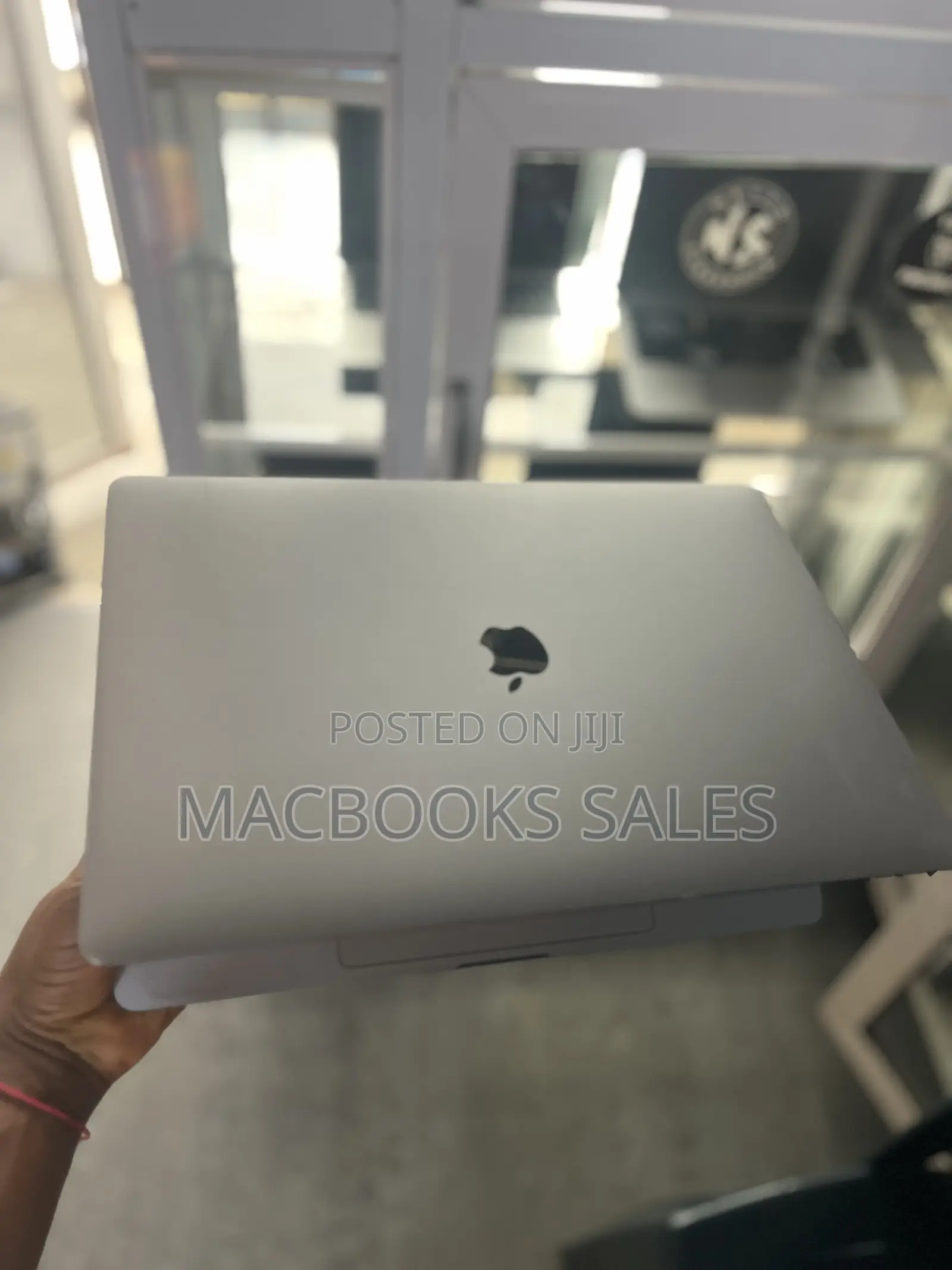 Laptop Apple MacBook Pro 2019 16GB Intel Core i7 SSD 512GB