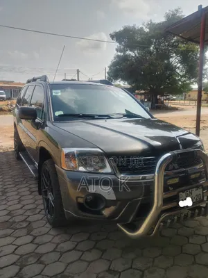 Mitsubishi Endeavor SE 2011 Green