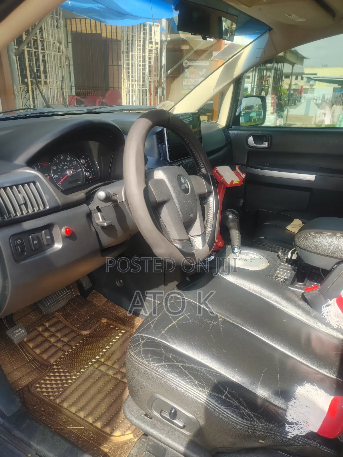 Mitsubishi Endeavor SE 2011 Green