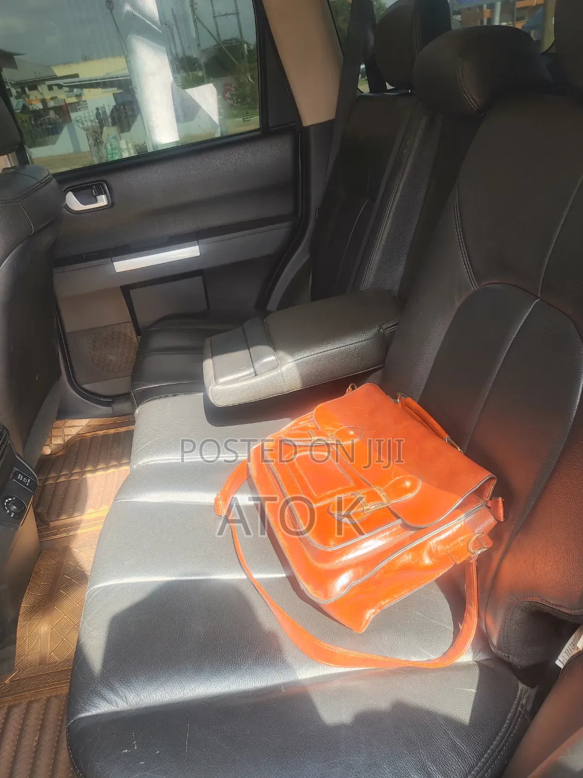 Mitsubishi Endeavor SE 2011 Green