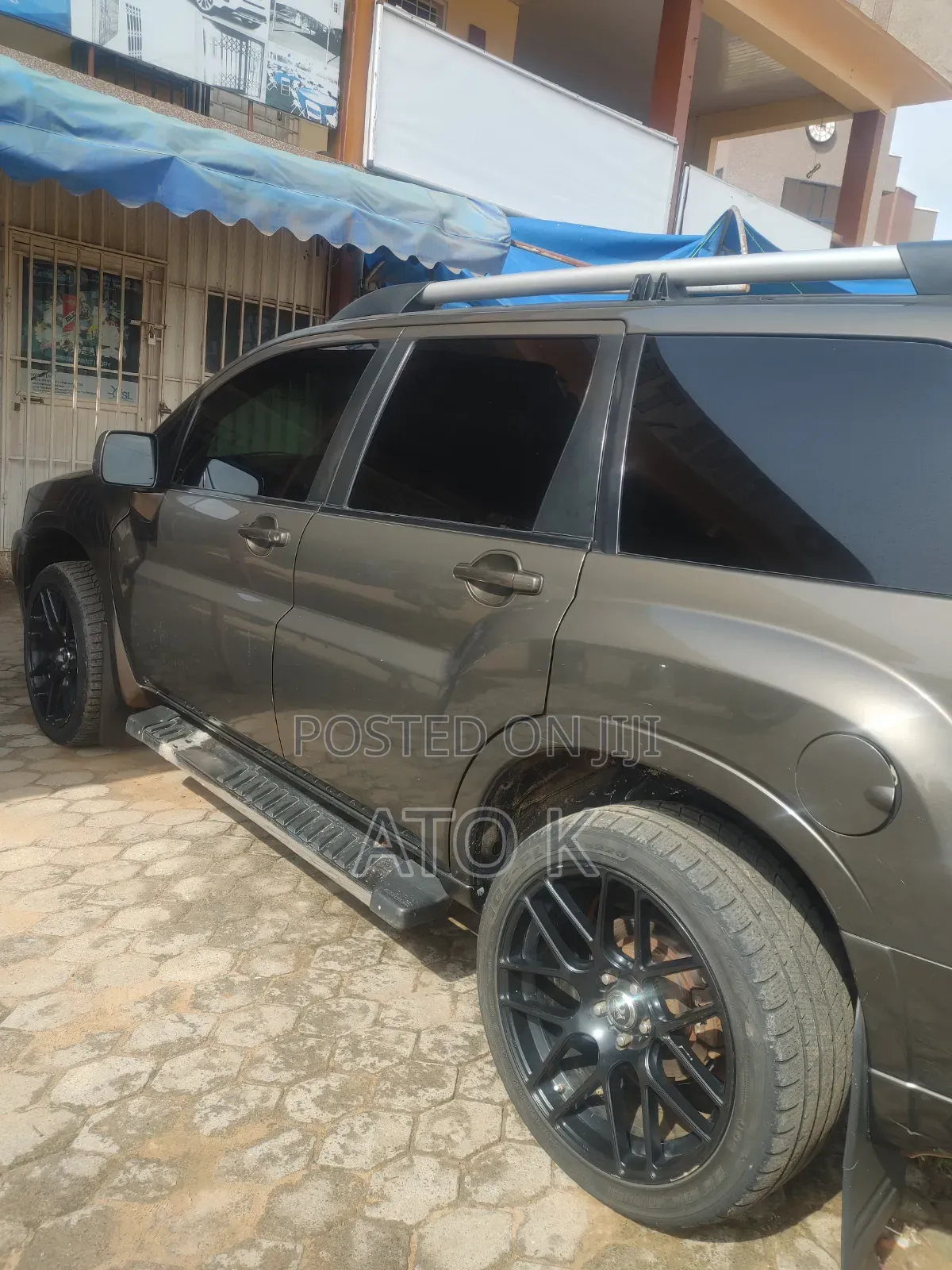 Mitsubishi Endeavor SE 2011 Green