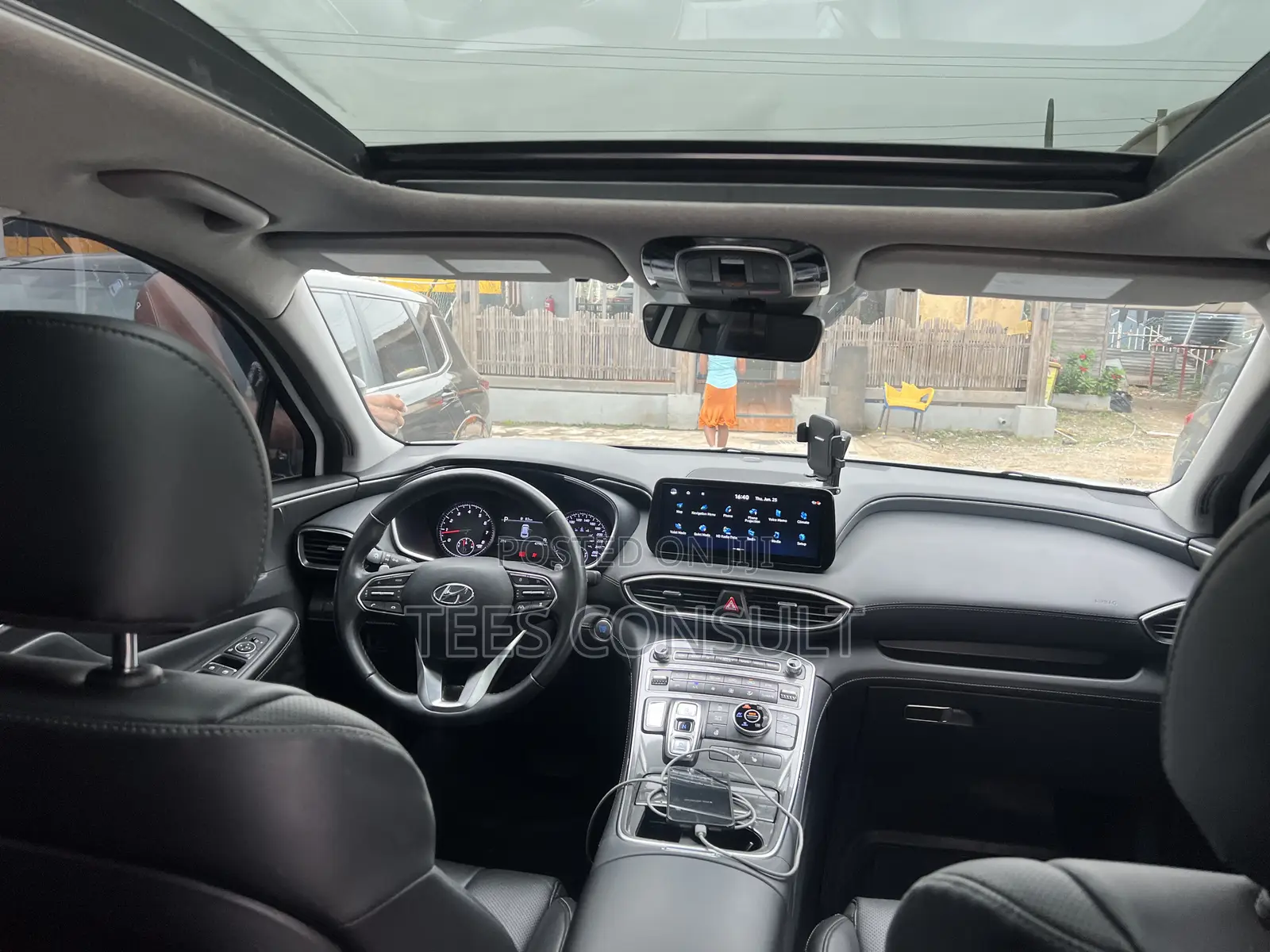 Hyundai Santa Fe 2023 White