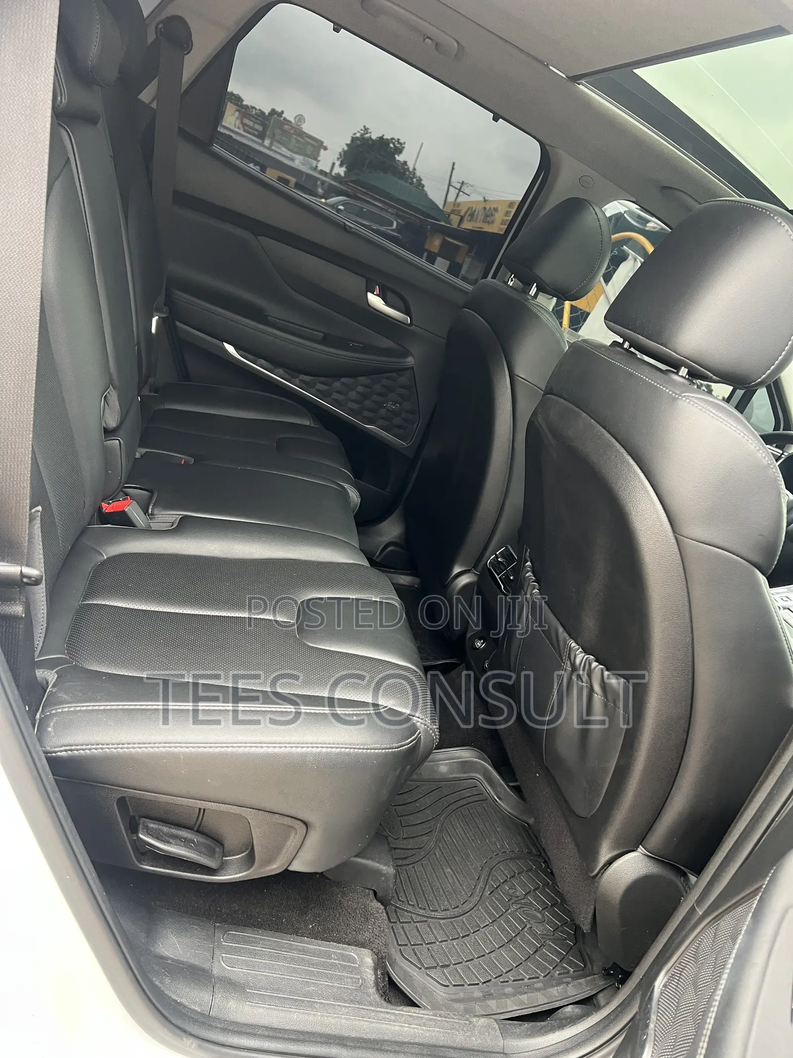 Hyundai Santa Fe 2023 White