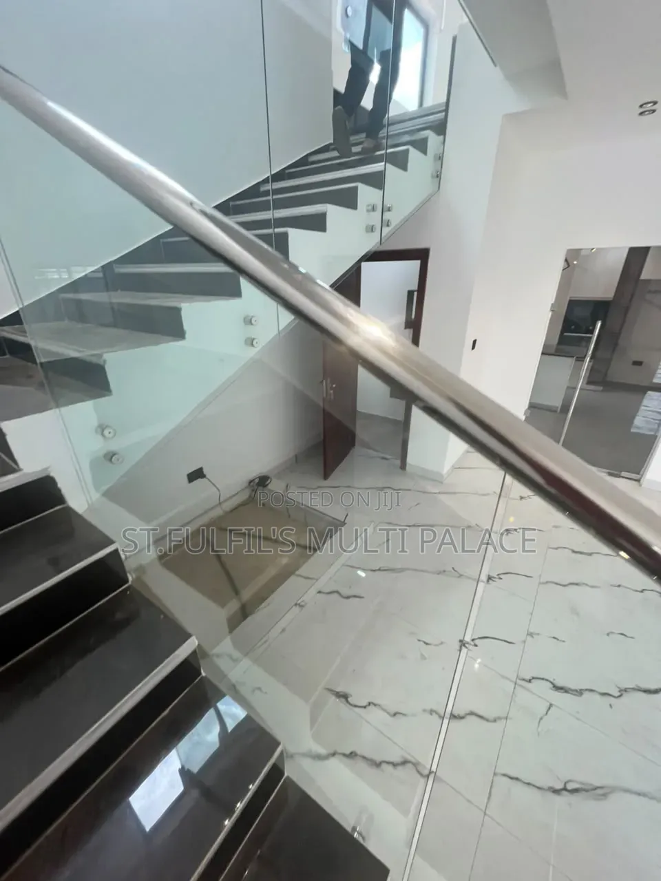 5bdrm House in North Legon for sale