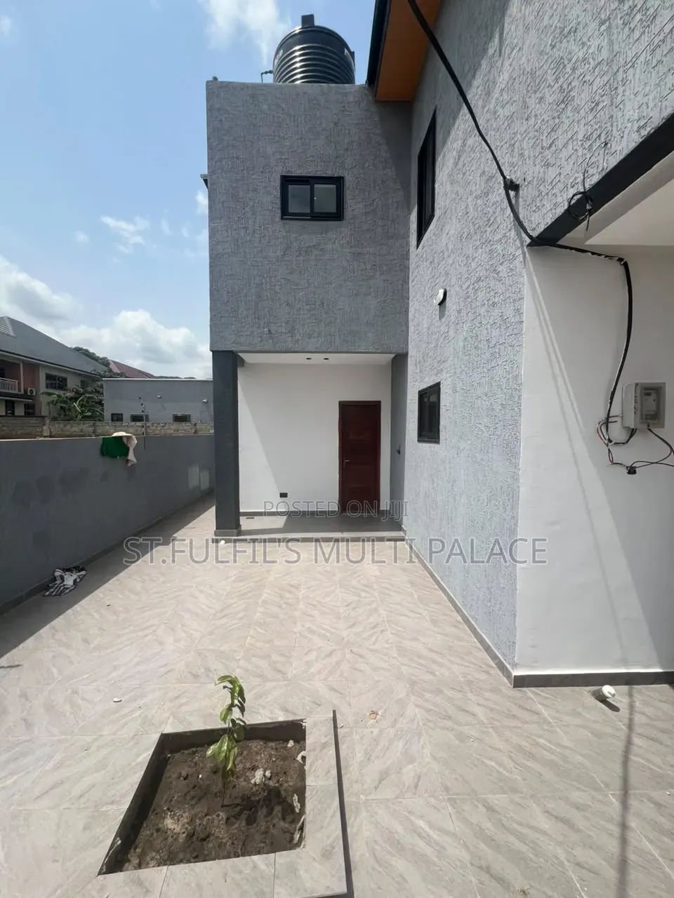 5bdrm House in North Legon for sale