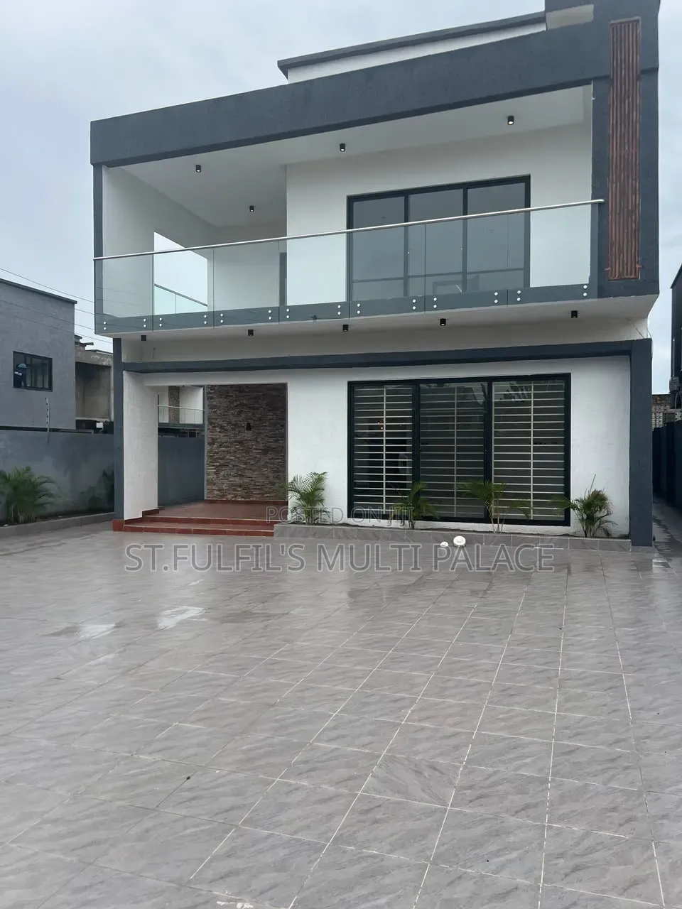 5bdrm House in North Legon for sale