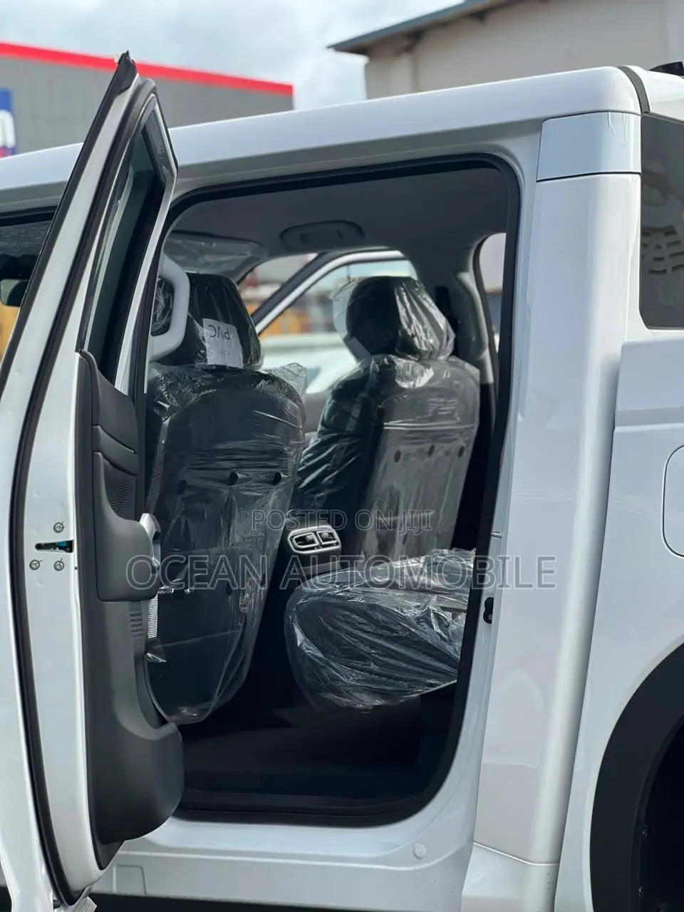 New Nissan Pick-Up 2025 White