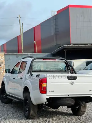 New Nissan Pick-Up 2025 White