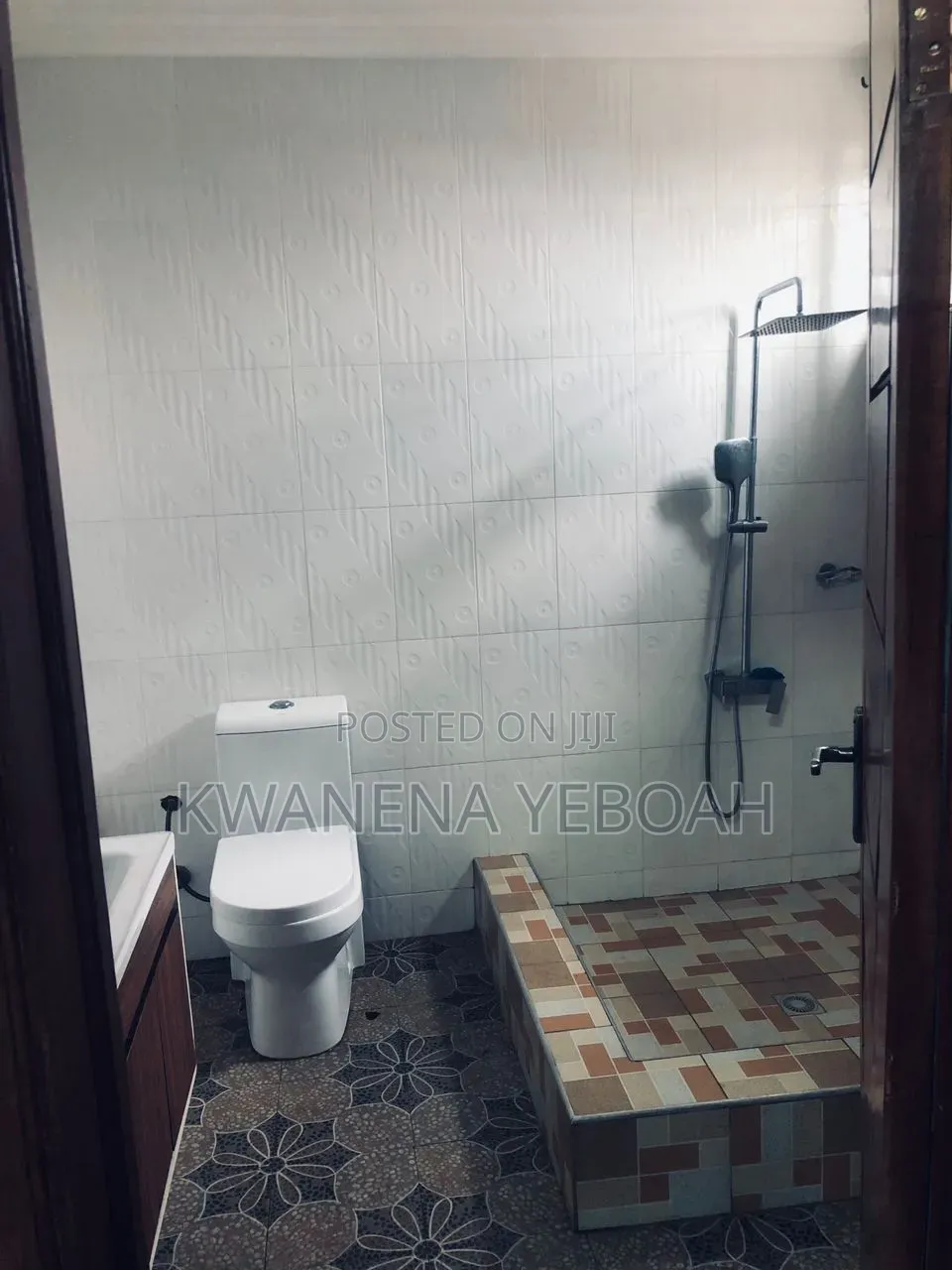 4bdrm House in Nsawam Adoagyiri Municipal for rent