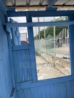 Wooden Commercial Kiosk / Food Joint Container With Glass Window⁠