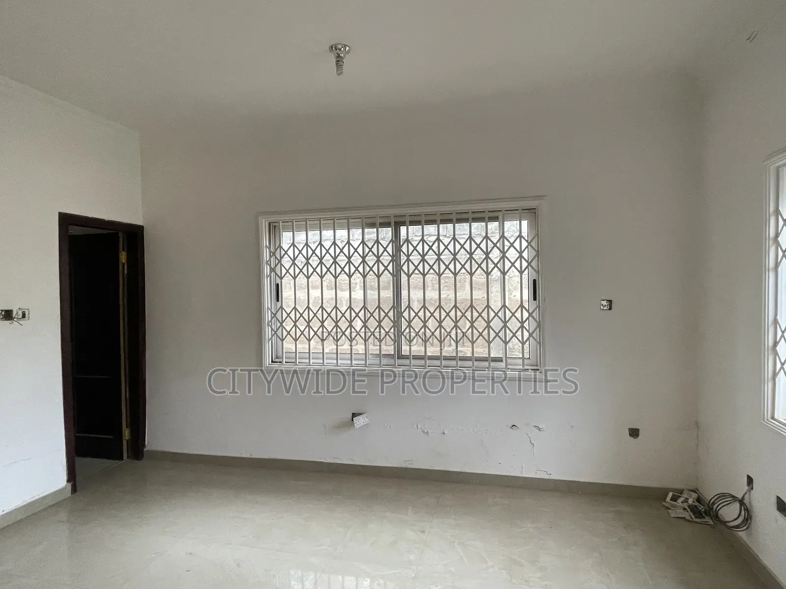 Furnished 5bdrm House in Ayi Mensah, Accra Metropolitan for sale