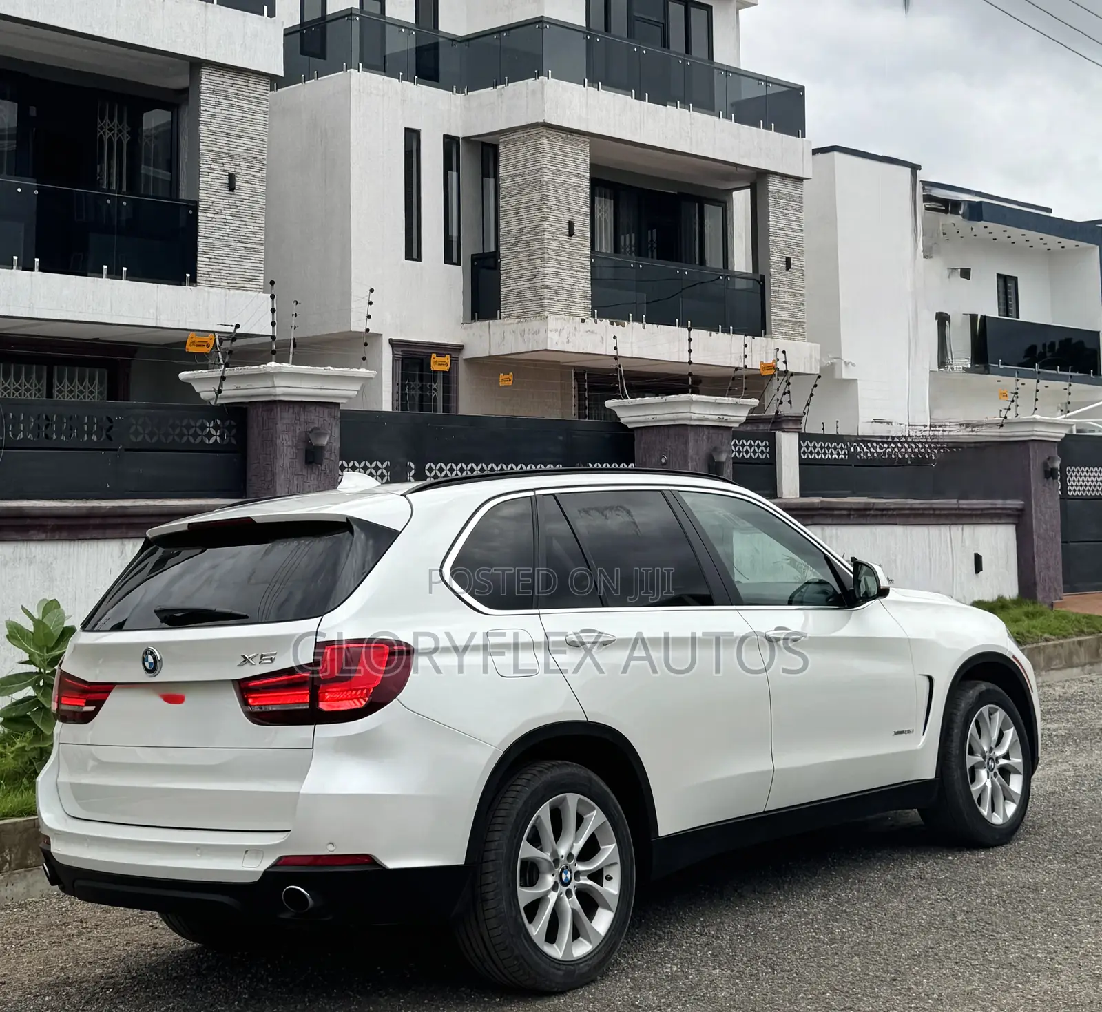 BMW X5 xDrive35i AWD (3.0L 6cyl 8A) 2017 White