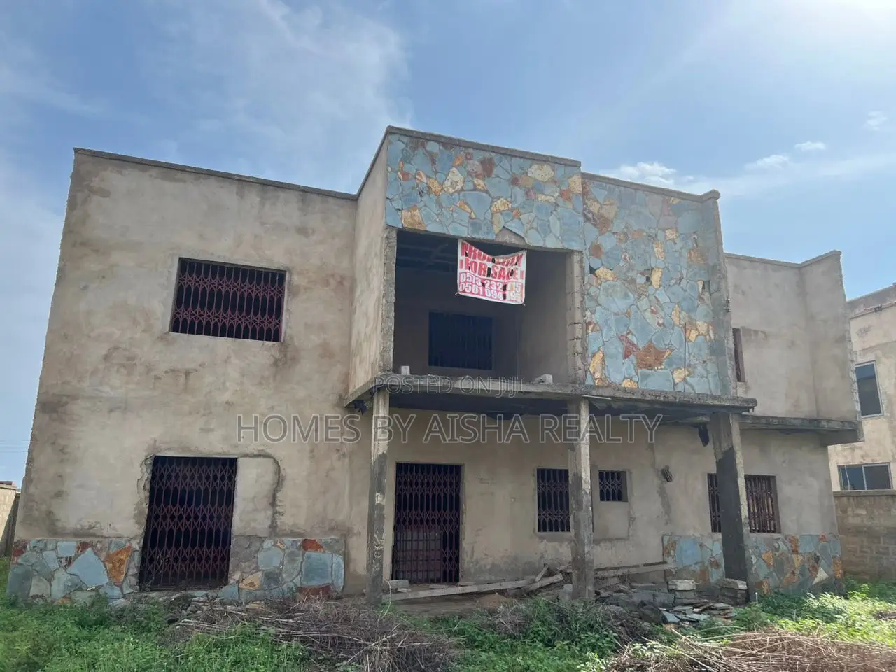 9bdrm House in Prampram for sale