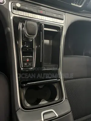 GAC GM8 2023 White