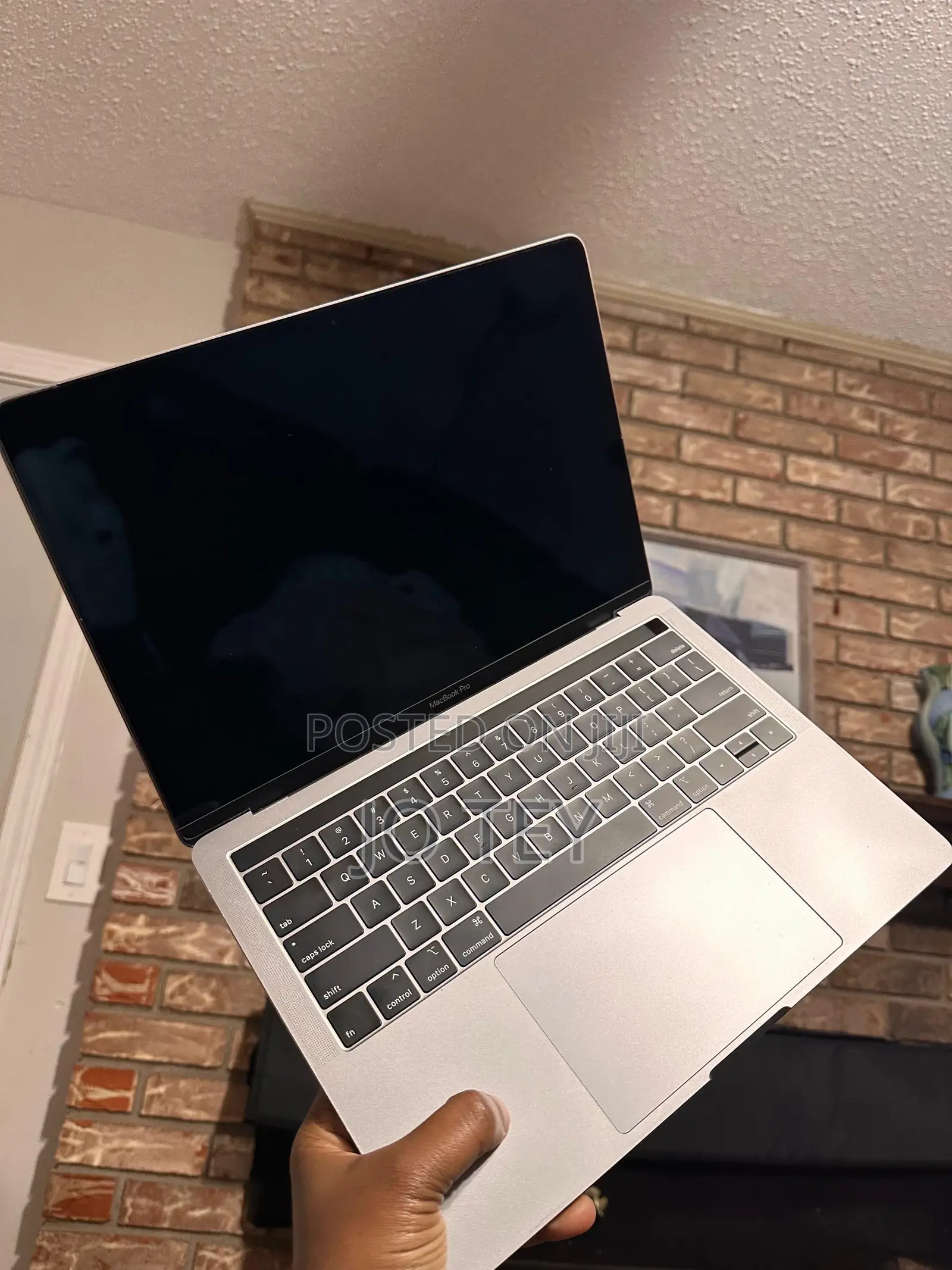 Laptop Apple MacBook Pro 2019 8GB Intel Core i5 SSD 500GB