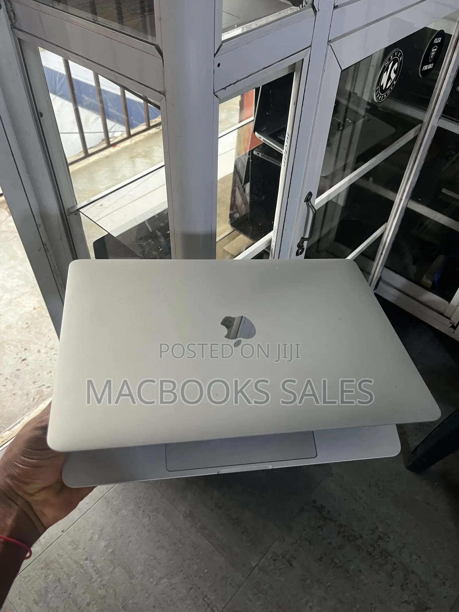 Laptop Apple MacBook Pro 2017 8GB Intel Core i5 SSD 256GB