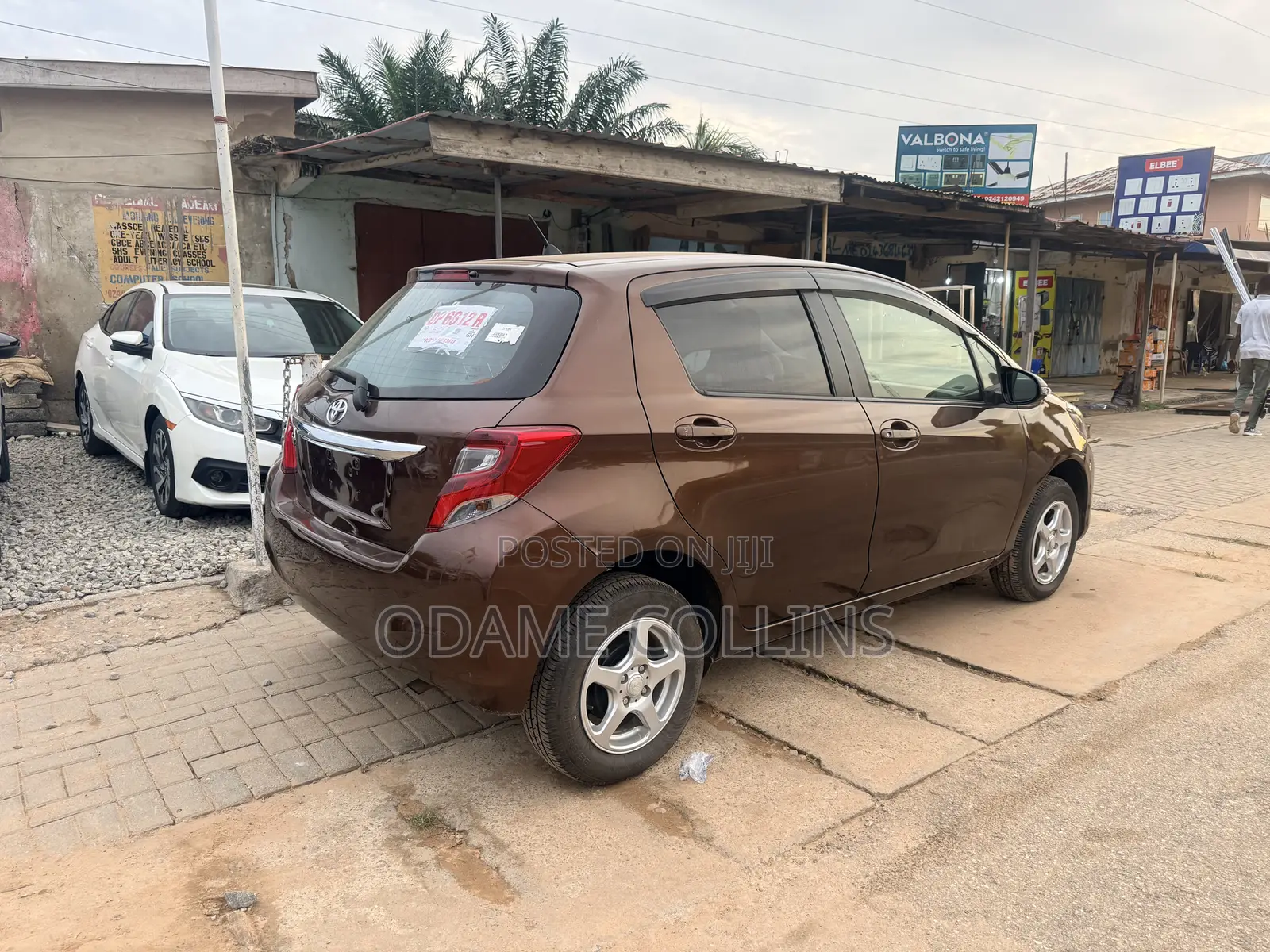 Toyota Vitz 1.3 FWD 5dr 2015