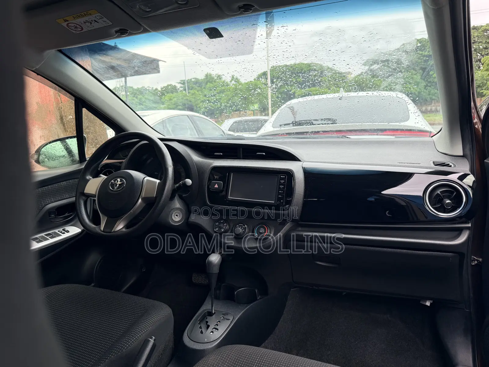 Toyota Vitz 1.3 FWD 5dr 2015