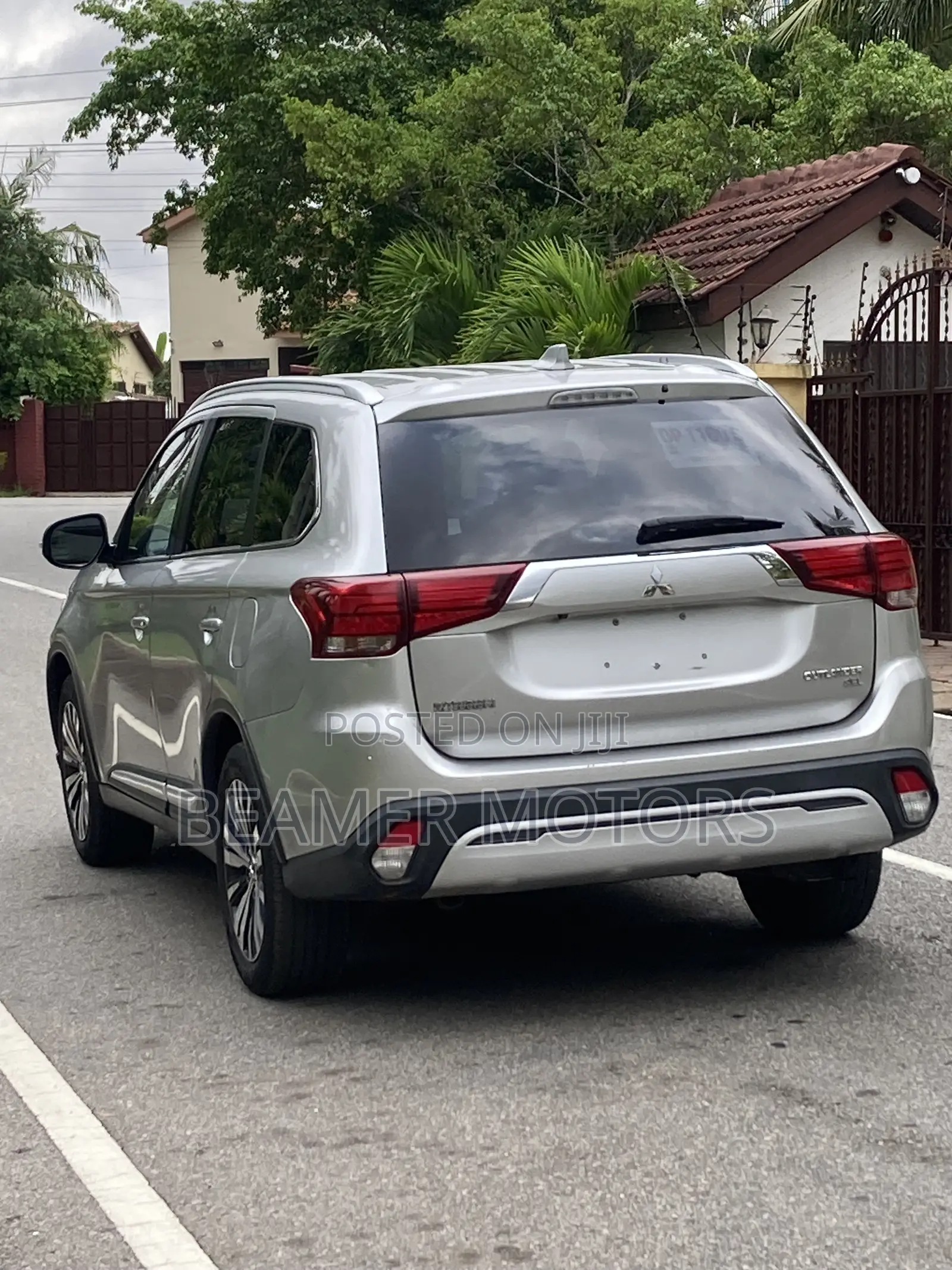 Mitsubishi Outlander SEL AWC 2019 Silver