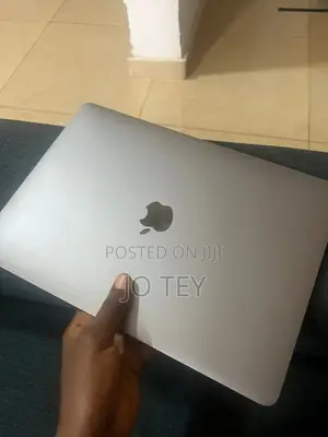 Laptop Apple MacBook Pro 2019 8GB Intel Core i5 SSD 500GB