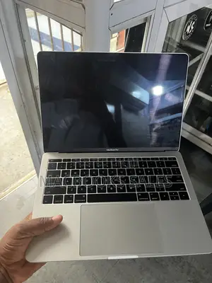 Laptop Apple MacBook Pro 2017 8GB Intel Core i5 SSD 256GB