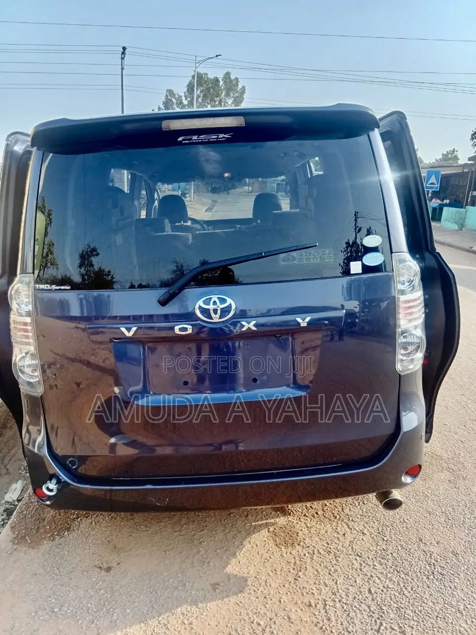 Toyota Voxy 2016 Blue
