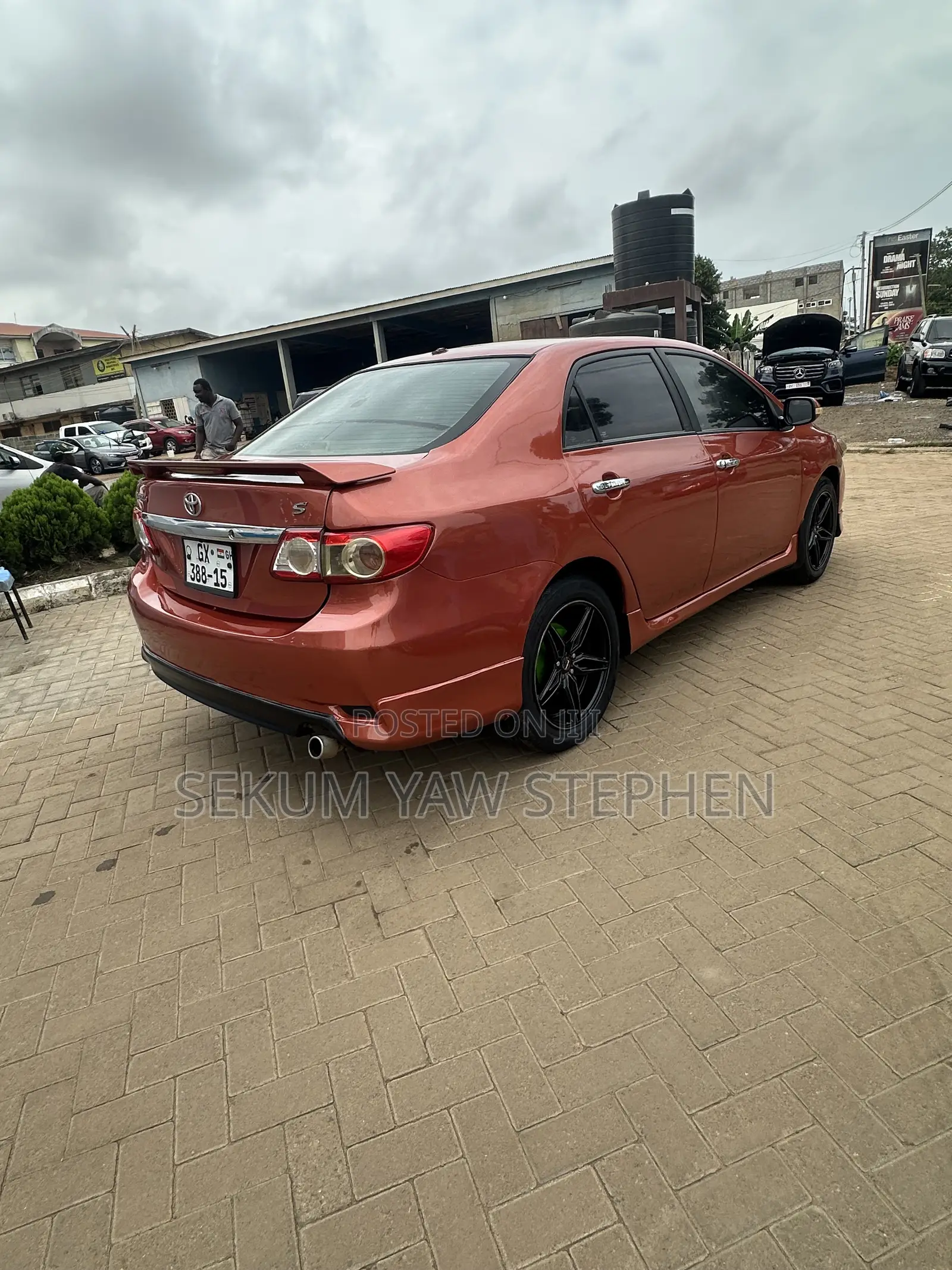 Toyota Corolla 2013 Orange